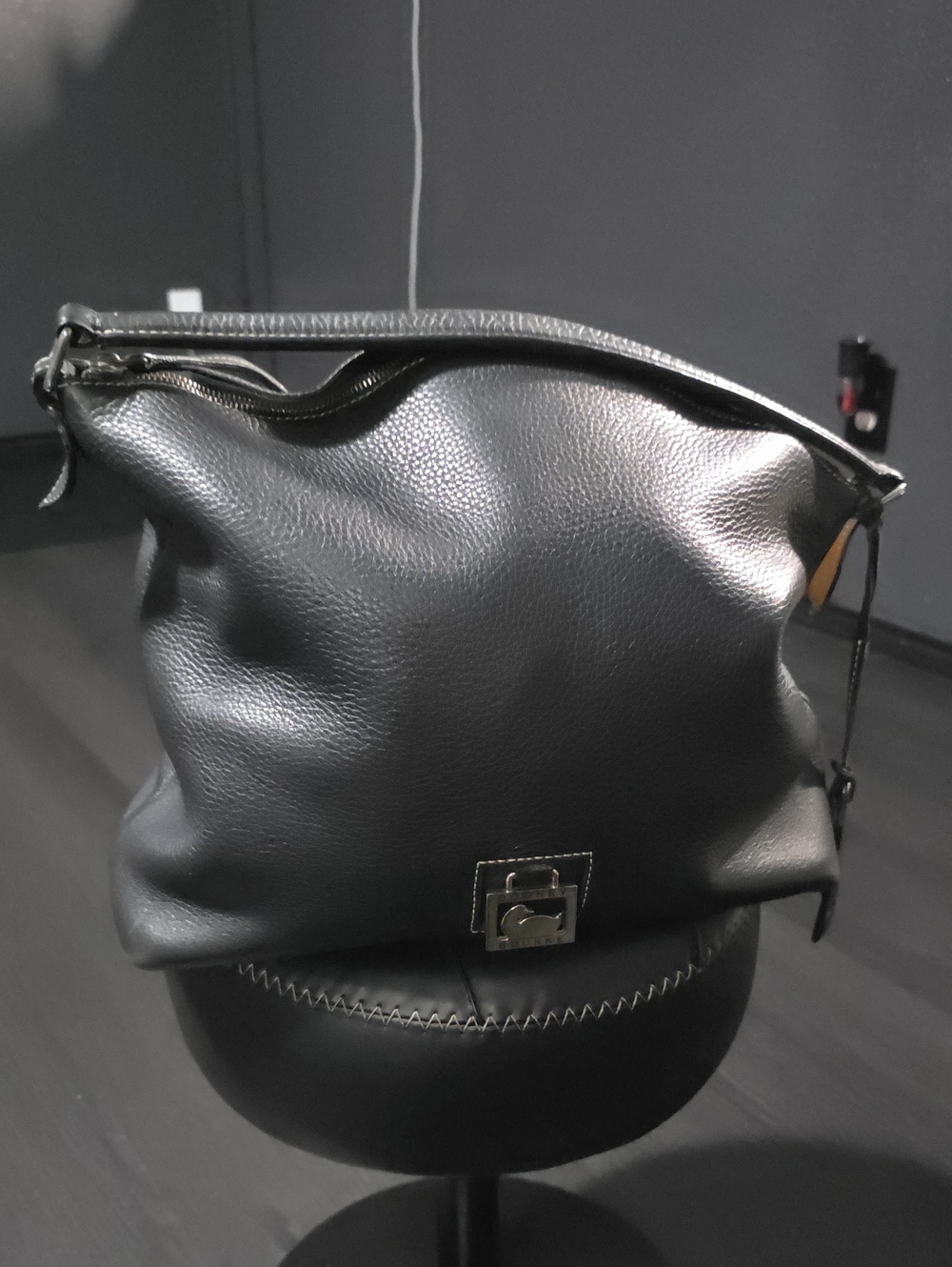 Dooney & Bourke Portofino Pebbled Leather Hobo Large Shoulder Black Purse